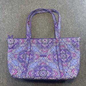 VERA BRADLEY LILAC TAPESTRY PRINT QUILTED TOTE HANDBAG RETIRED FALL 2016‎